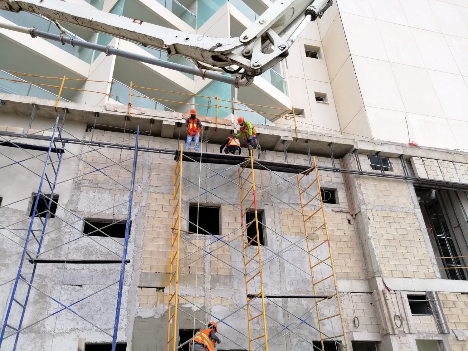 Proyecto en Breathless Cancún — Grupo Jassa