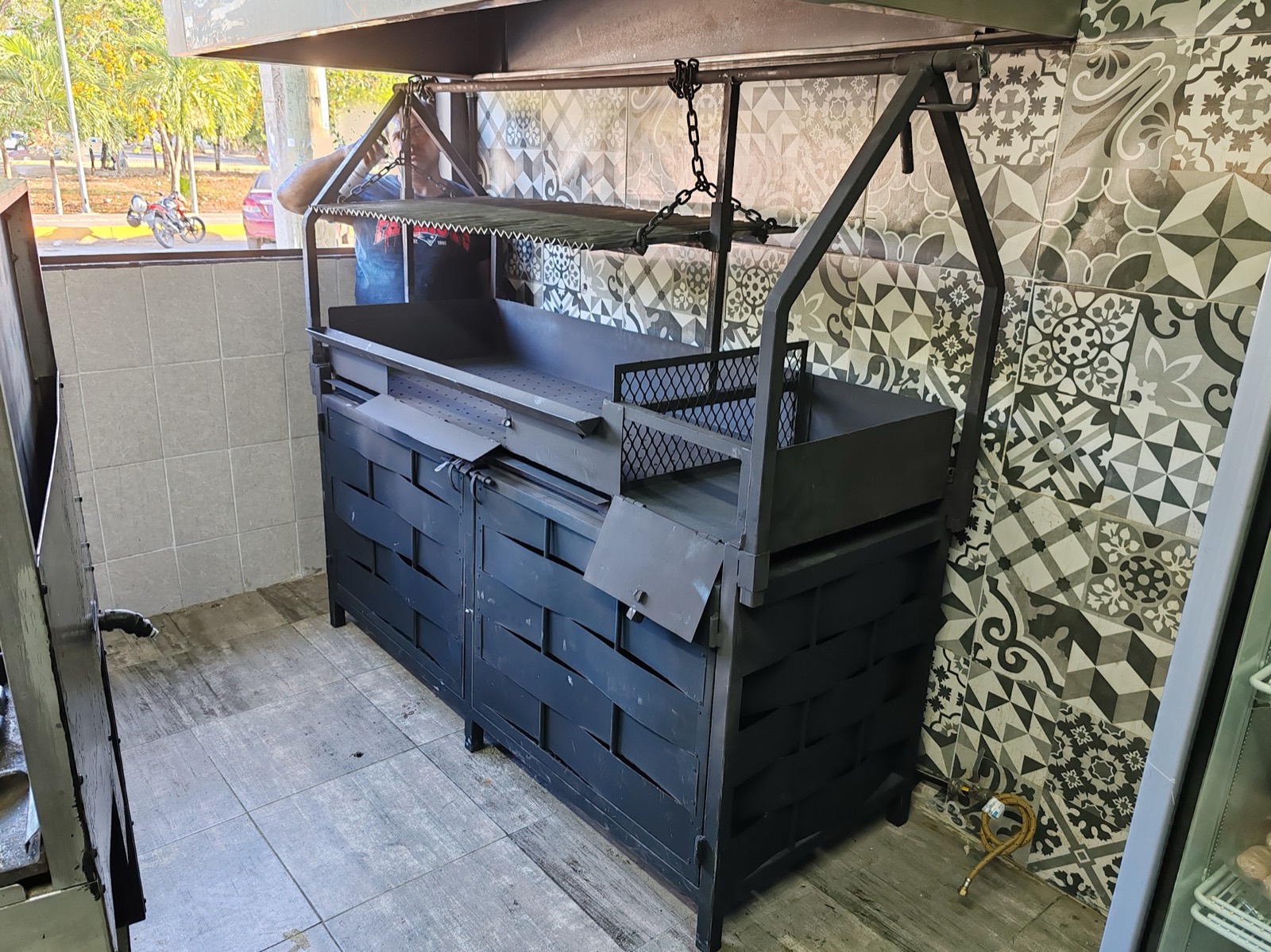 Asador a medida — Grupo Jassa